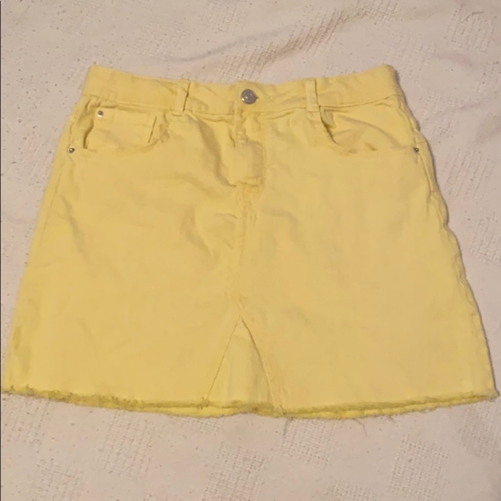 Yellow mini skirt worn once.